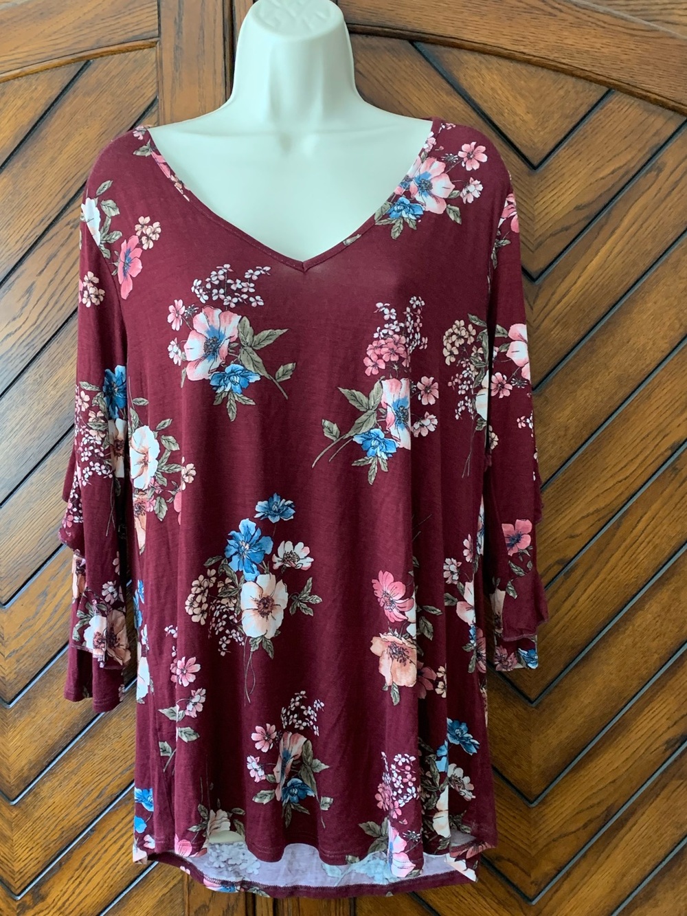 Maurices maroon floral print top size large